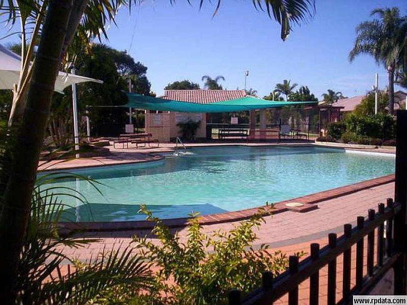 19/128 Benowa Road, Southport QLD photograph