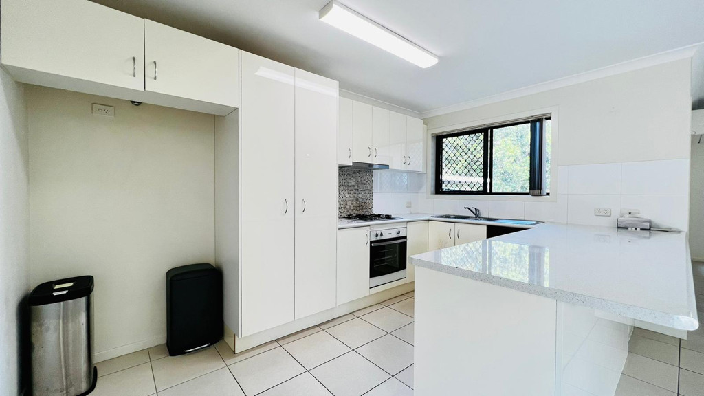 12A Commodore Street, Sunnybank Hills QLD photograph