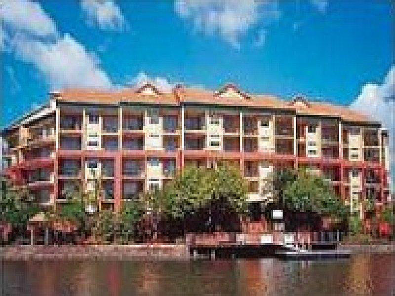 1 Paradise Island Drive, Surfers Paradise QLD