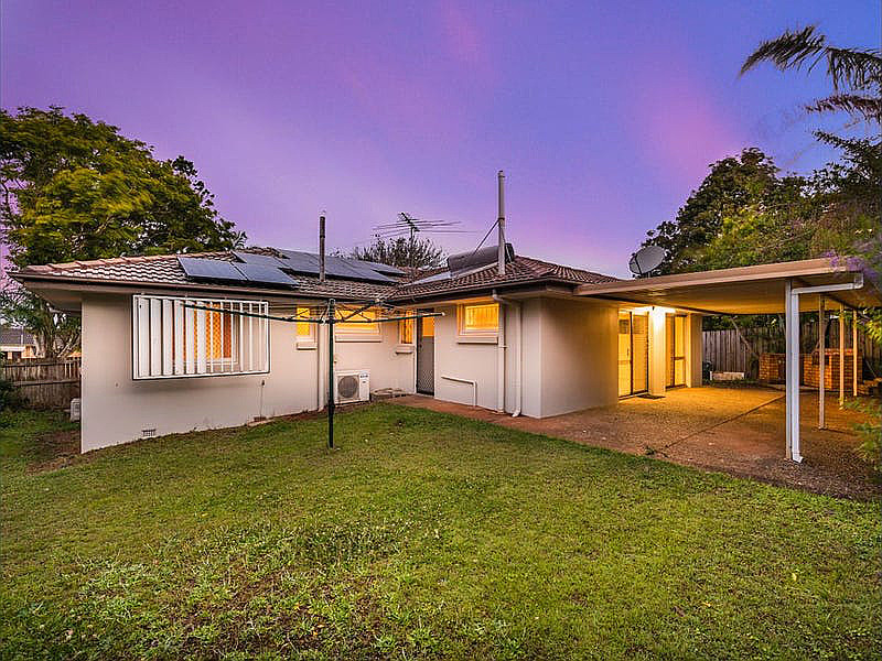 23 Tarrawonga Street, Sunnybank QLD photograph