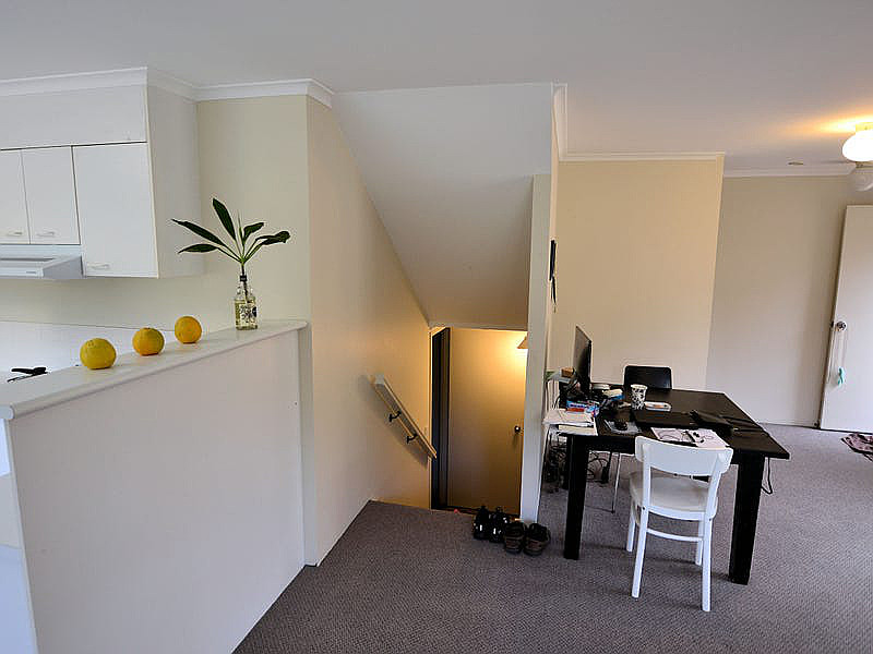 2/3 Rankin Street, Indooroopilly QLD photograph