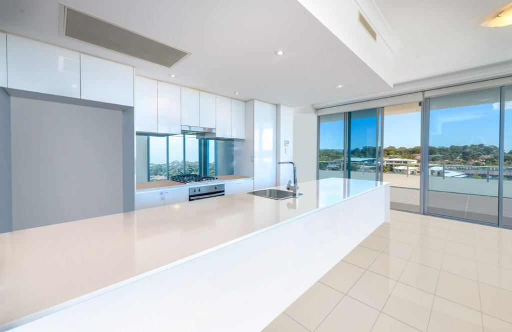 405/15 Compass Drive, Biggera Waters QLD photograph