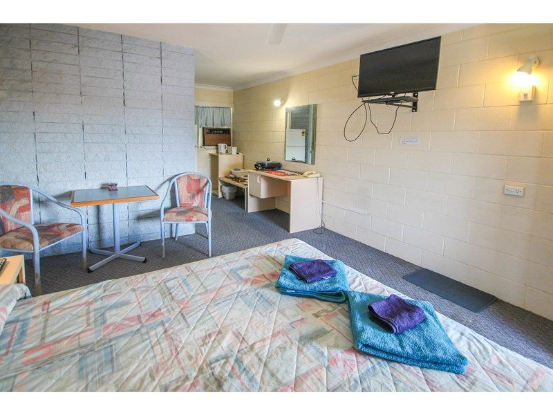 1207 Logan Road, Mount Gravatt QLD photograph