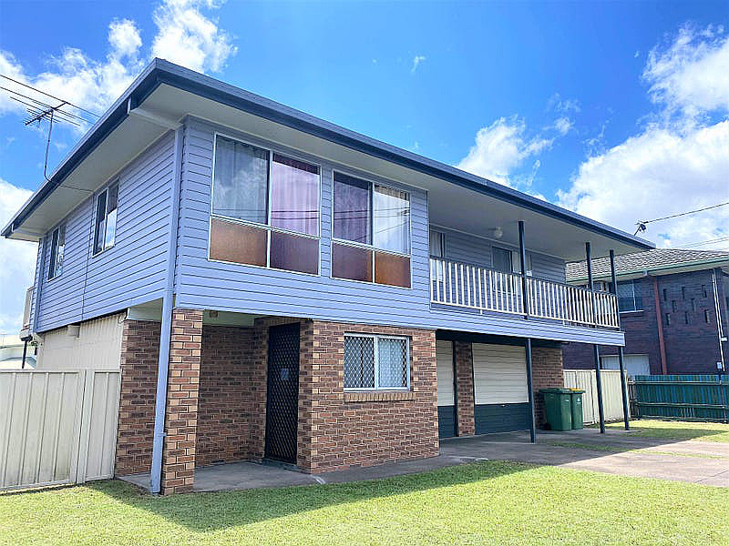 6 Bates Street, Springwood QLD photograph