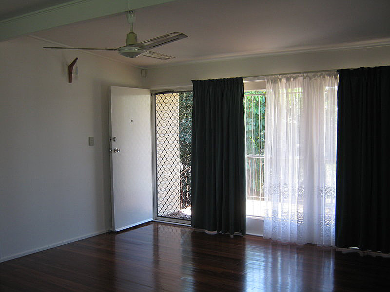 28 Camelia Street, Logan Central QLD photograph