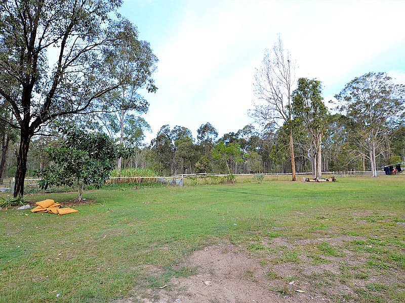 35 Violet Road, Greenbank QLD photograph